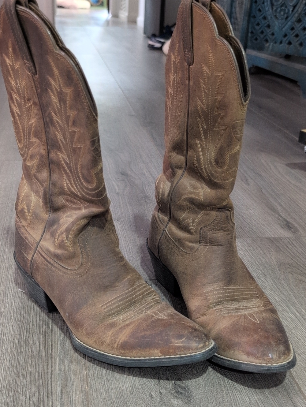 Ariat Distressed Brown Leather Western Cowboy Boots